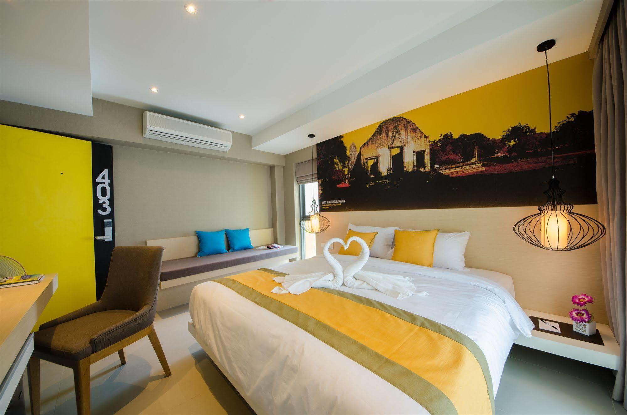 Bizotel Premier Hotel&Residence Bangkok Extérieur photo
