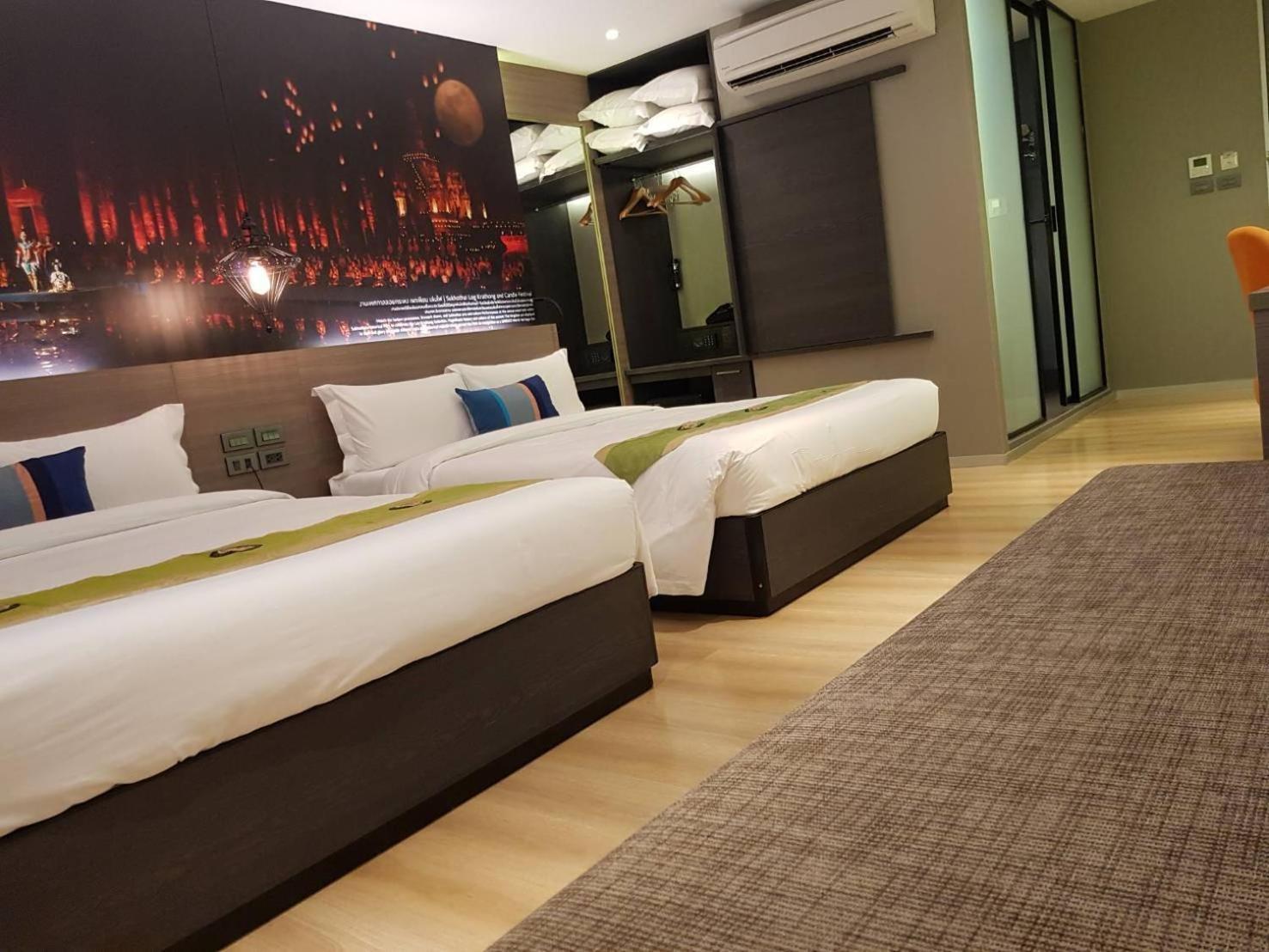 Bizotel Premier Hotel&Residence Bangkok Extérieur photo