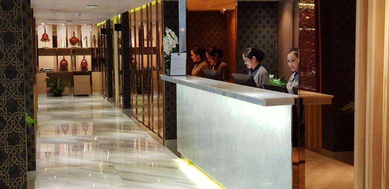 Bizotel Premier Hotel&Residence Bangkok Extérieur photo