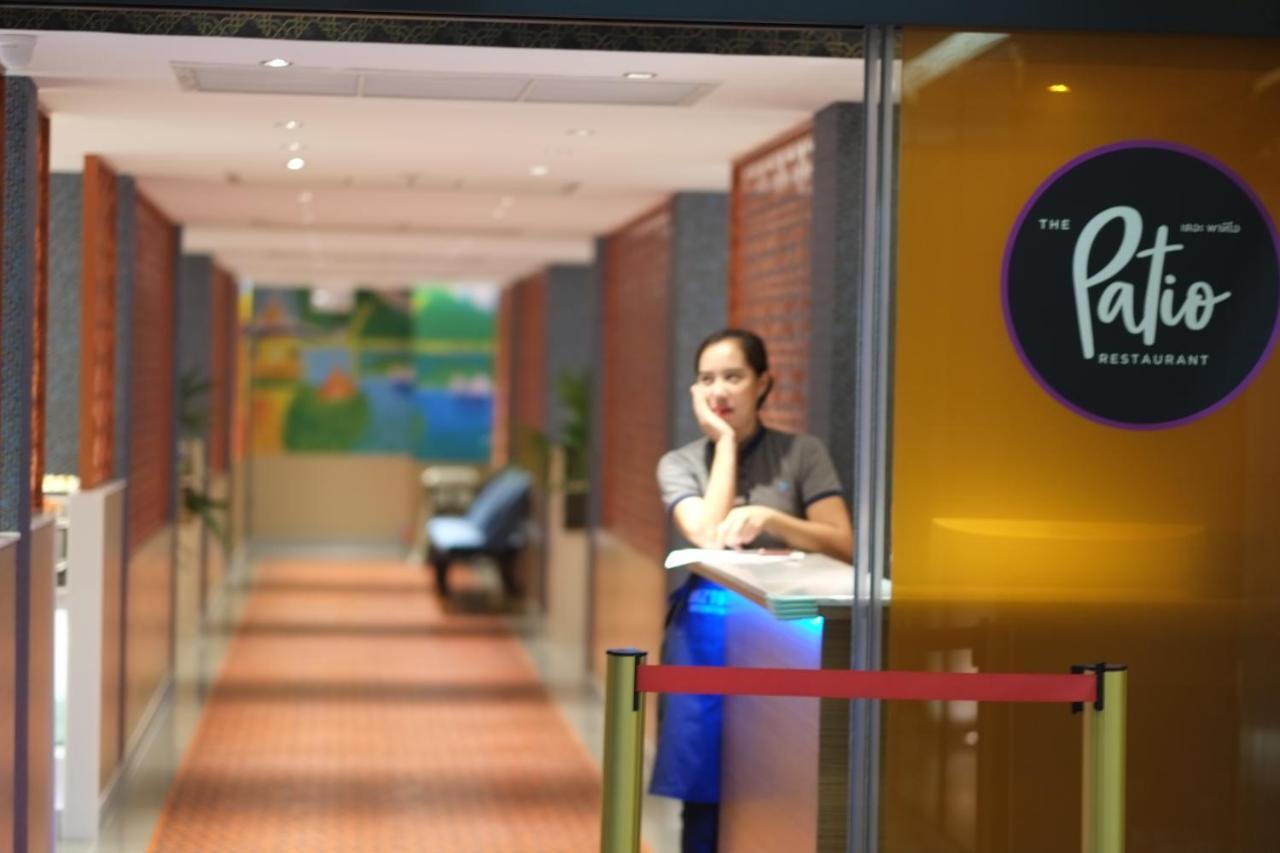 Bizotel Premier Hotel&Residence Bangkok Extérieur photo